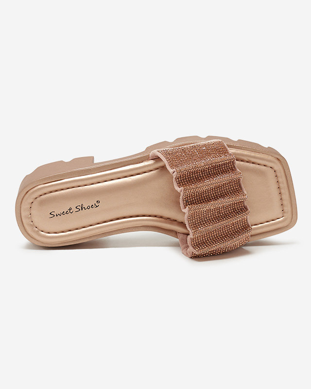 Zelta sieviešu čības ar kubisko cirkoniju Emkoy - Apavi