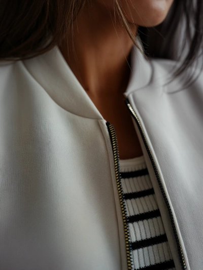 Royalfashion ar rāvējslēdzēju bomber jacket