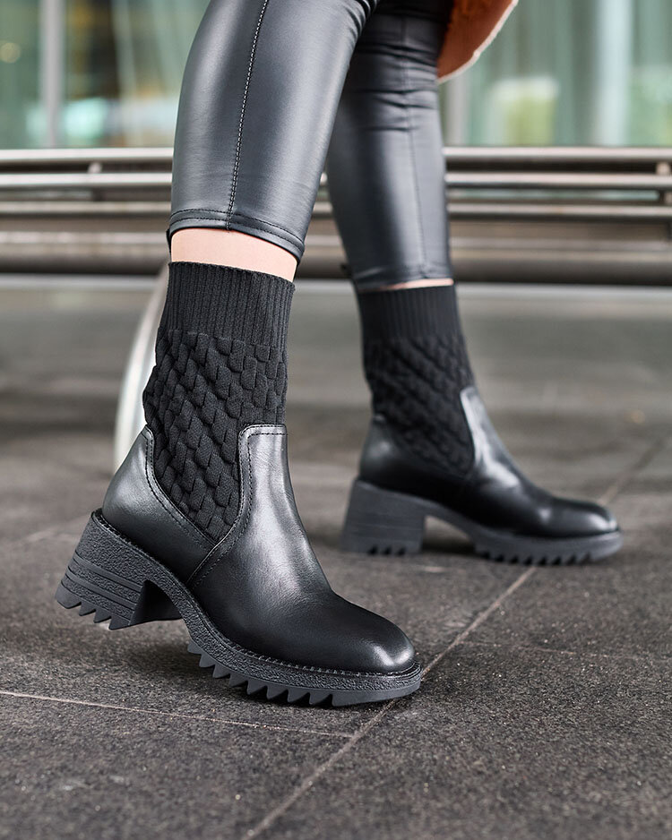 Royalfashion Melni sieviešu zābaki Acigog ar plakanu papēdi