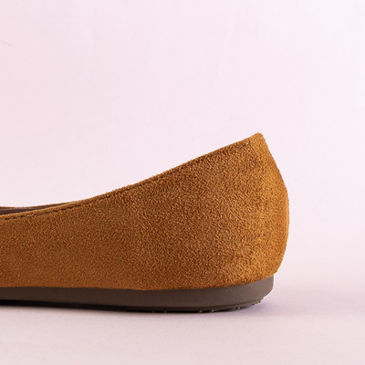 Light brown women's eco-suede loafers with a Norina bow - Shoes