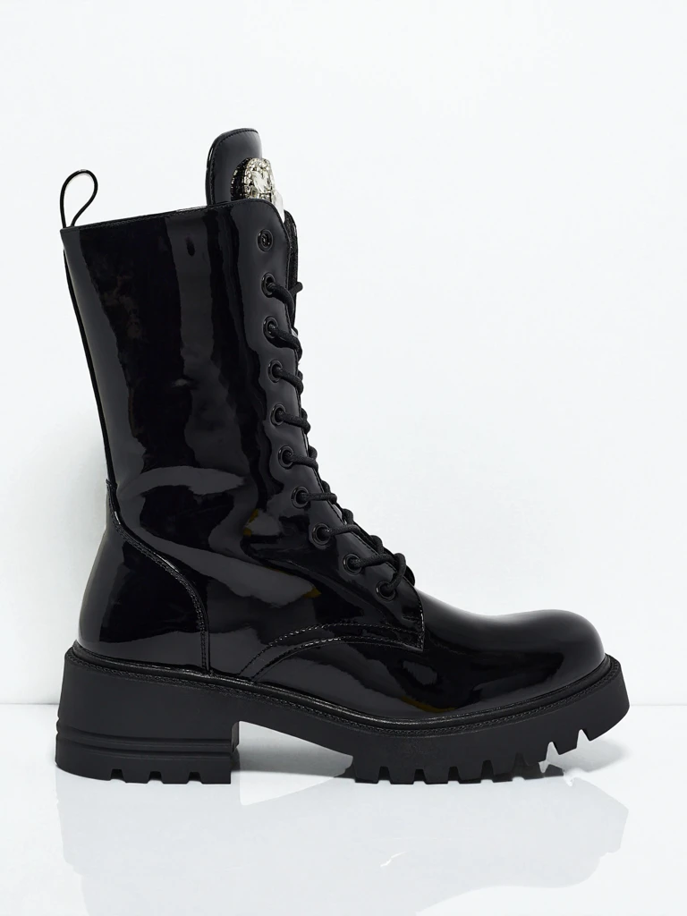 Женские лакированные ботинки на шнуровке Emelune