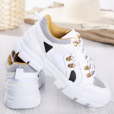 OUTLET Women's white sneakers with a thick sole Olyssotia - Footwear