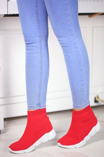 Czerwone, sportowe obuwie z tekstylną cholewką - Obuwie