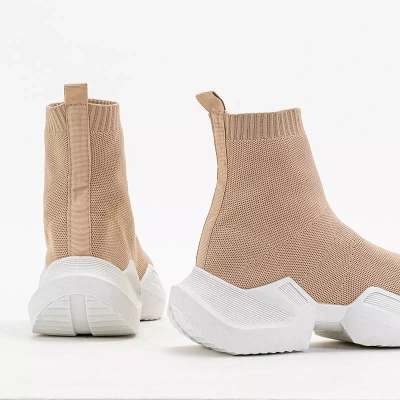 OUTLET Augsti Fisa smilškrāsas sieviešu sporta apavi - Apavi