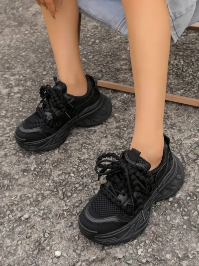 Royalfashion Women's sporty sneakers on a thicker sole Loness