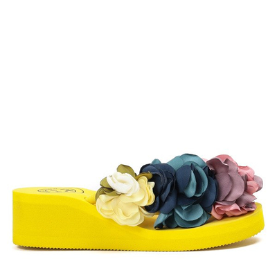 Yellow wedge slippers with Parri flowers - Footwear