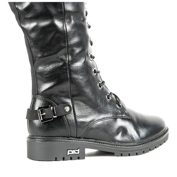 Black boots with flat heels Kanuti - Footwear