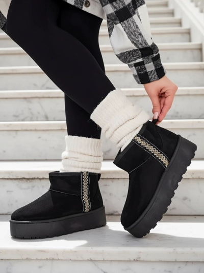 Royalfashion Short women's snow boots a'la Haluzi