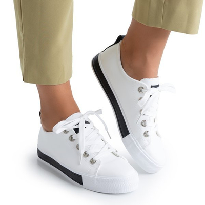 Women's white sneakers with black inserts Zuta - Footwear