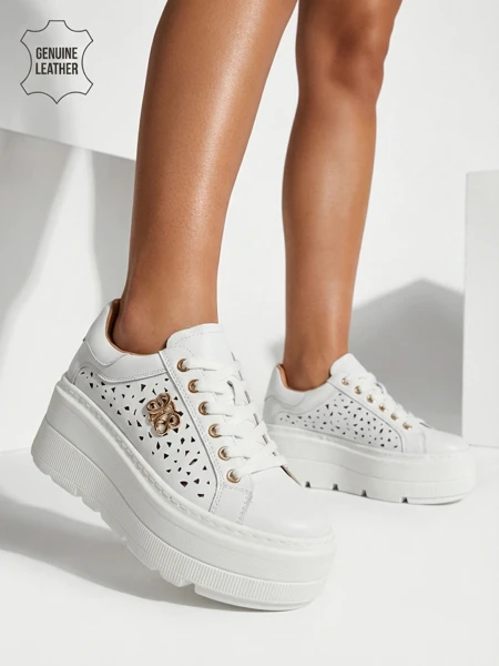 Sneakers sportive me ažurë për femra nga lëkura natyrale Atelle