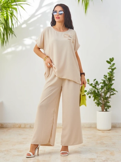 Royalfashion Women's set with short sleeves, decorative flower, and wide pants