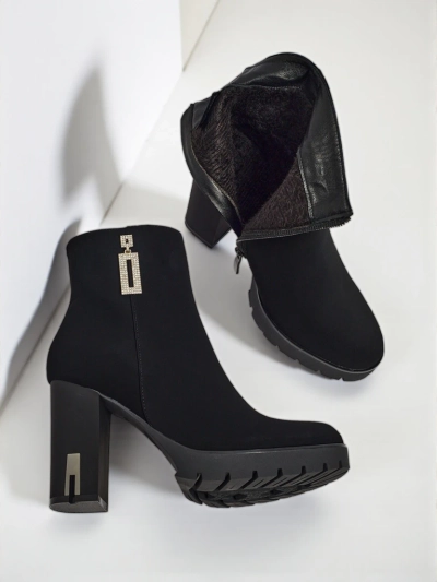Stella Black Elegant Ankle Boots for Spring