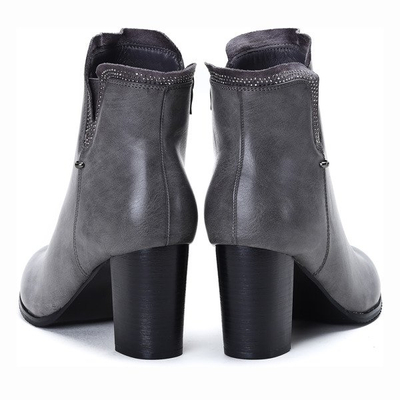 Szare botki na słupku Maddison - Obuwie