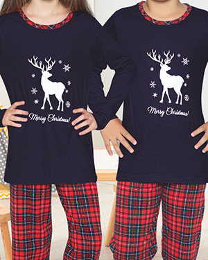 Children's Christmas pajamas with print - Clothing