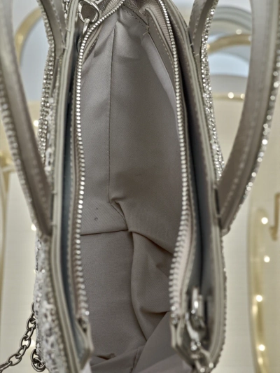 Väike naiste käekott tsirkoonidega Sparkle Queen