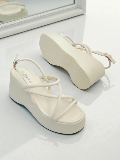 Royalfashion Sandały damskie na koturnie Skyline Straps