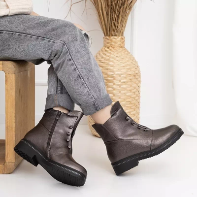 OUTLET Women's warm boots in graphite Iasmin - Footwear
