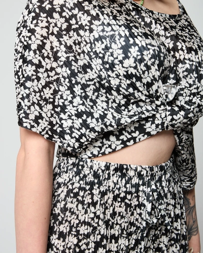 Sieviešu melns ziedu plisēts komplekts - Apģērbs