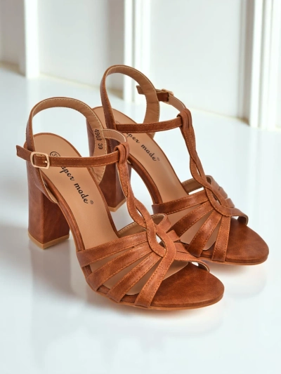 Royalfashion Sieviešu sandales ar augstu, platu papēdi Daffi Elegance