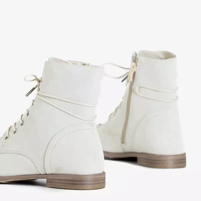 OUTLET Bēšas krāsas sieviešu zābaki ar rotājumiem Matildat - Apavi