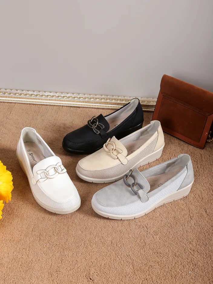 Royalfashion Women's moccasins on a low wedge Hofride