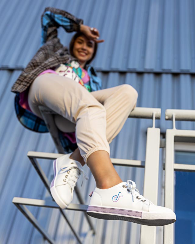 White and purple women's sneakers Tictoa - Footwear