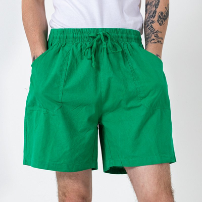 Men's green shorts with pockets - Clothing