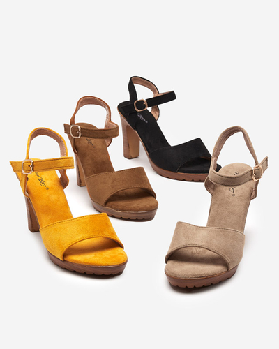 Mustard women's sandals on the post Karislo - Footwear
