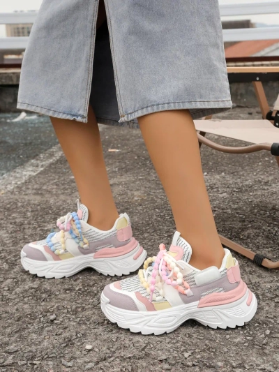Royalfashion Women's sporty sneakers on a thicker sole Loness