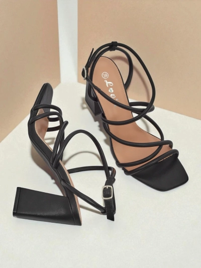 Royalfashion Женские босоножки на толстом каблуке Elysia