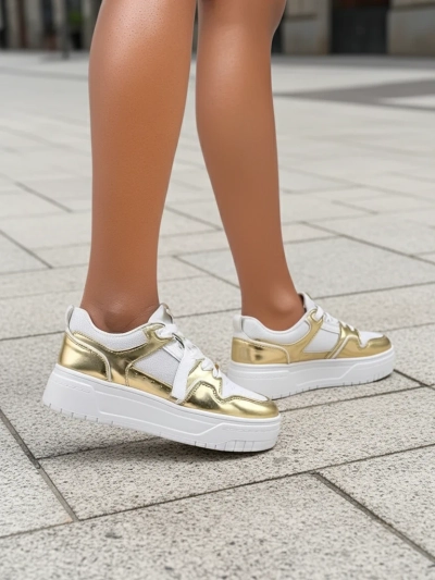 Damskie tenisówki 'Aurelia' złoto-białe na platformie 4 cm - styl i wygoda