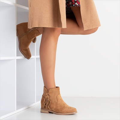 Light brown women's boots on an indoor wedge Drezden - Footwear