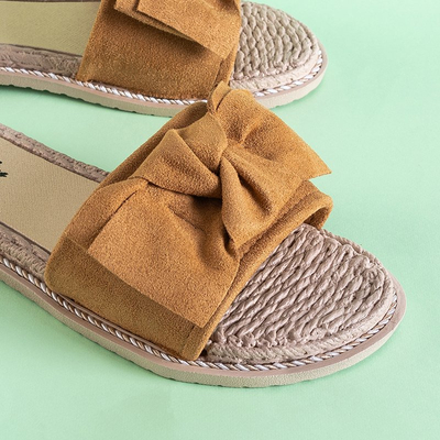 Brown women's slippers with a Foas bow - Footwear
