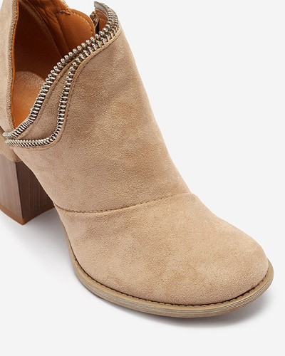 Light brown women's insulated boots on a post Mukis - Footwear