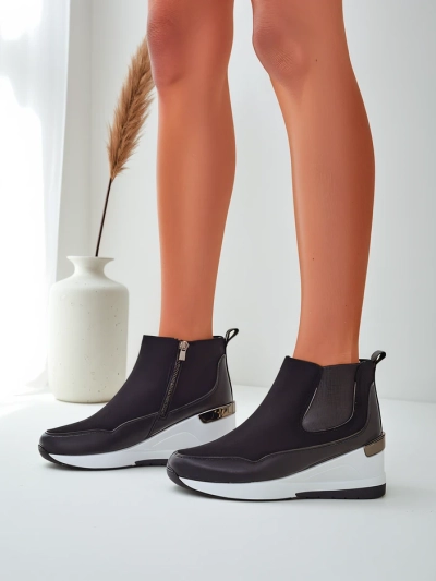 Royalfashion Women's ankle boots on a hidden wedge Zafico