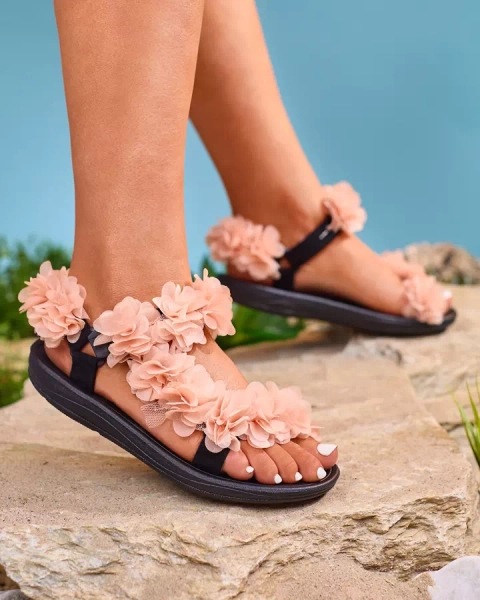 Royalfashion Pulverveida sieviešu sandales ar ziediem Alferroy