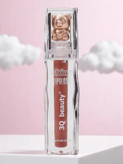 Lipstick in the color Comfort Brown