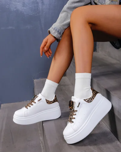 Royalfashion Women's sports sneakers on a platform Safirrat