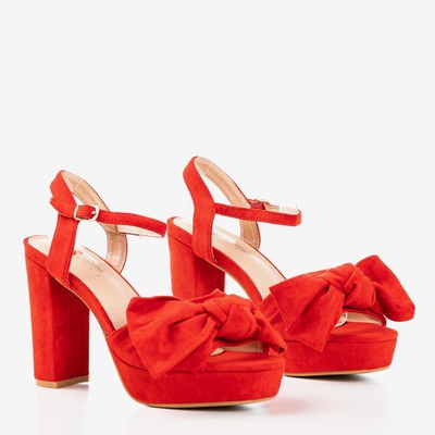 Red sandals on a higher post with a Cornis bow - Footwear 1