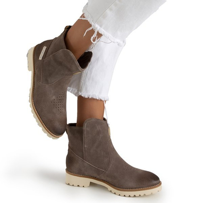 Light gray women's boots with flat heels Judettas - Footwear