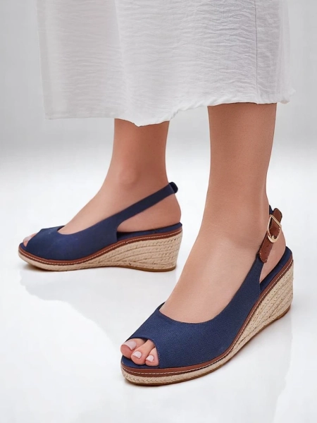 Royalfashion sieviešu platformas sandalēm ar atvērtu purngali Tafenis