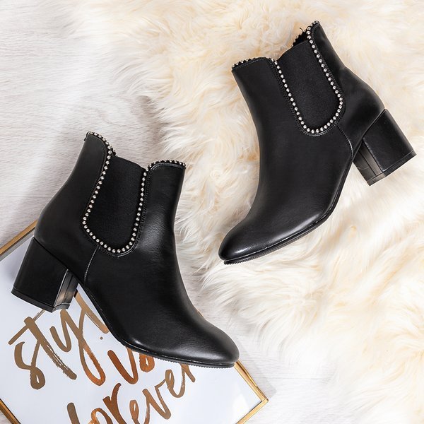 Черные ботильоны с форсунками Reja - Обувь