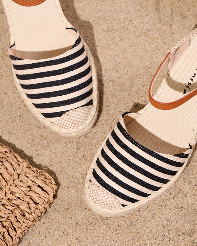Women's black espadrilles with stripes on the Mecera wedge - shoes