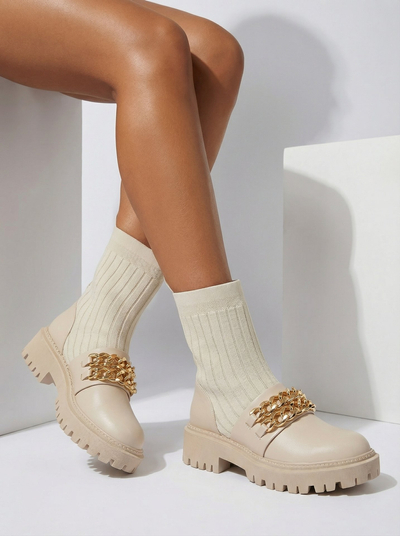 Royalfashion Elegant women's boots with ornament Olluf