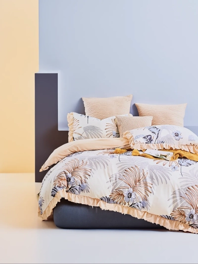 Royalfashion Patterned bedding with ruffle 160x200 3-piece set