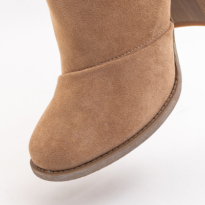 Gaiši brūni sieviešu zābaki ar izgriezumiem Plinara - Apavi