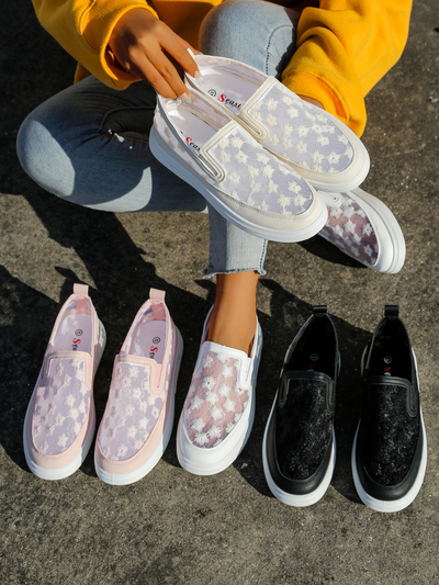 Royalfashion Women's moccasins made of mesh with flowers Emzos