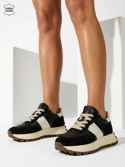 Naterre women's sports sneakers made of natural leather
