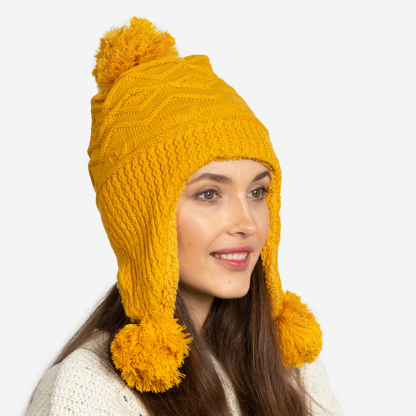 Yellow women's insulated hat with pompoms - Accessories