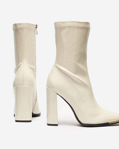 Cream women's lacquered boots on the Rekila post - Footwear